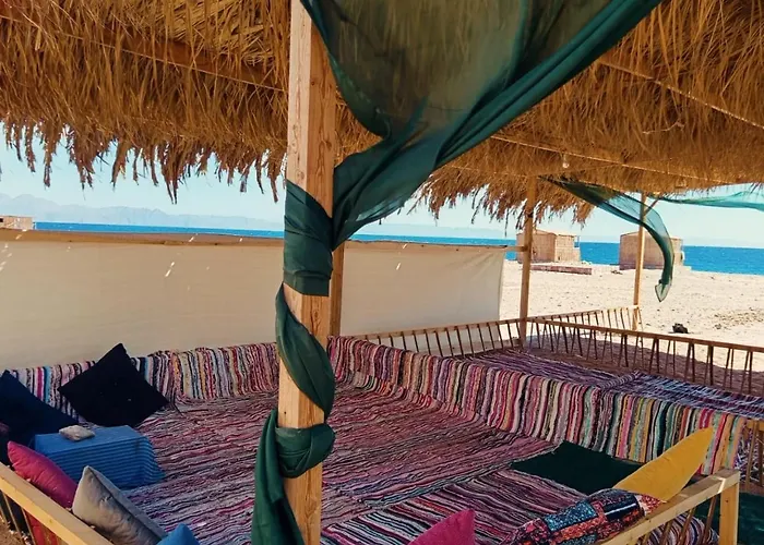 Eden Camp Abu Galum Orman Evi *